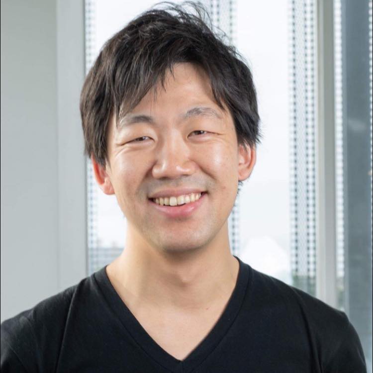 成田 智哉